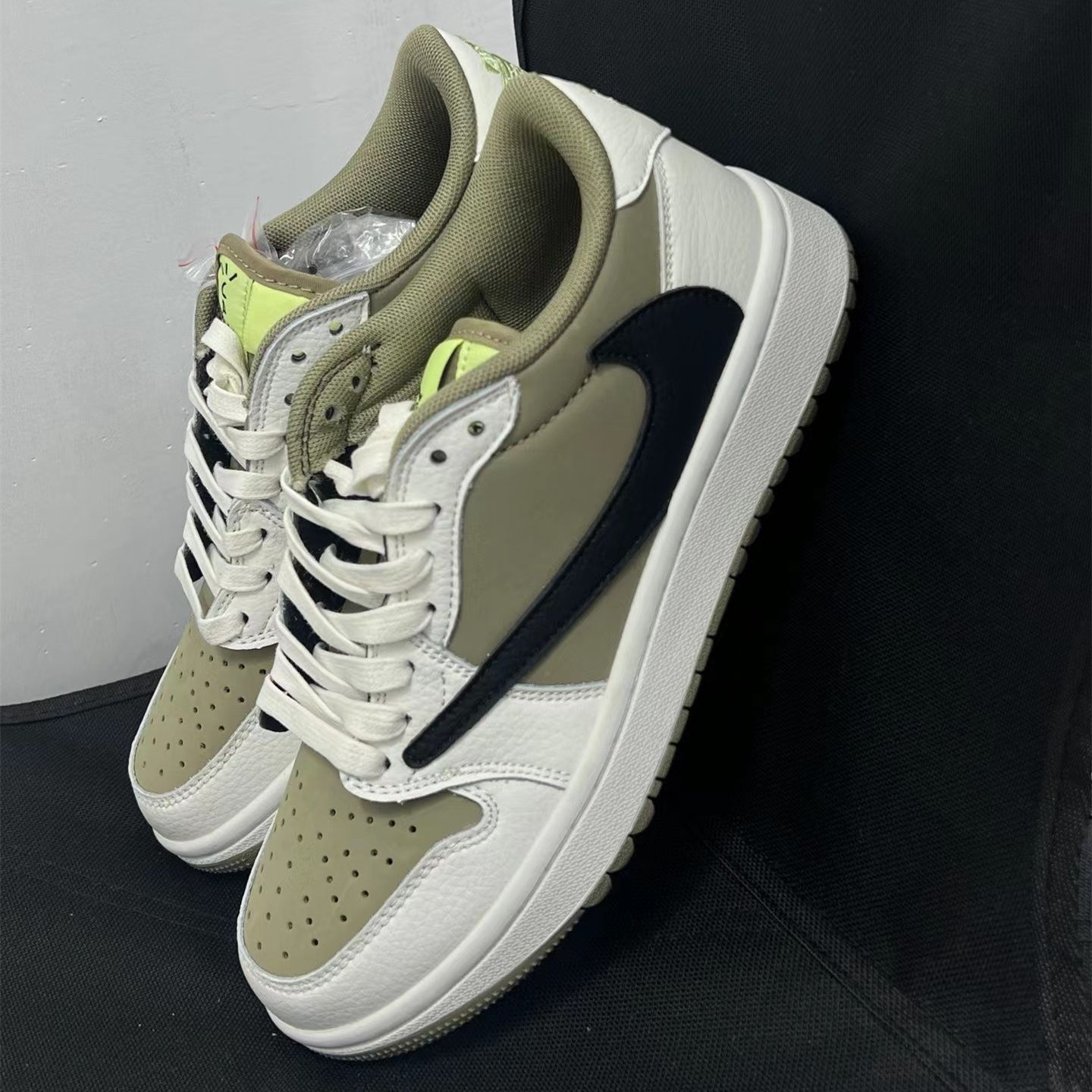 新品・未使用NIKE AIR JORDAN 1 LOW GOLF NRG NEUTRAL OLIVE ナイキ 