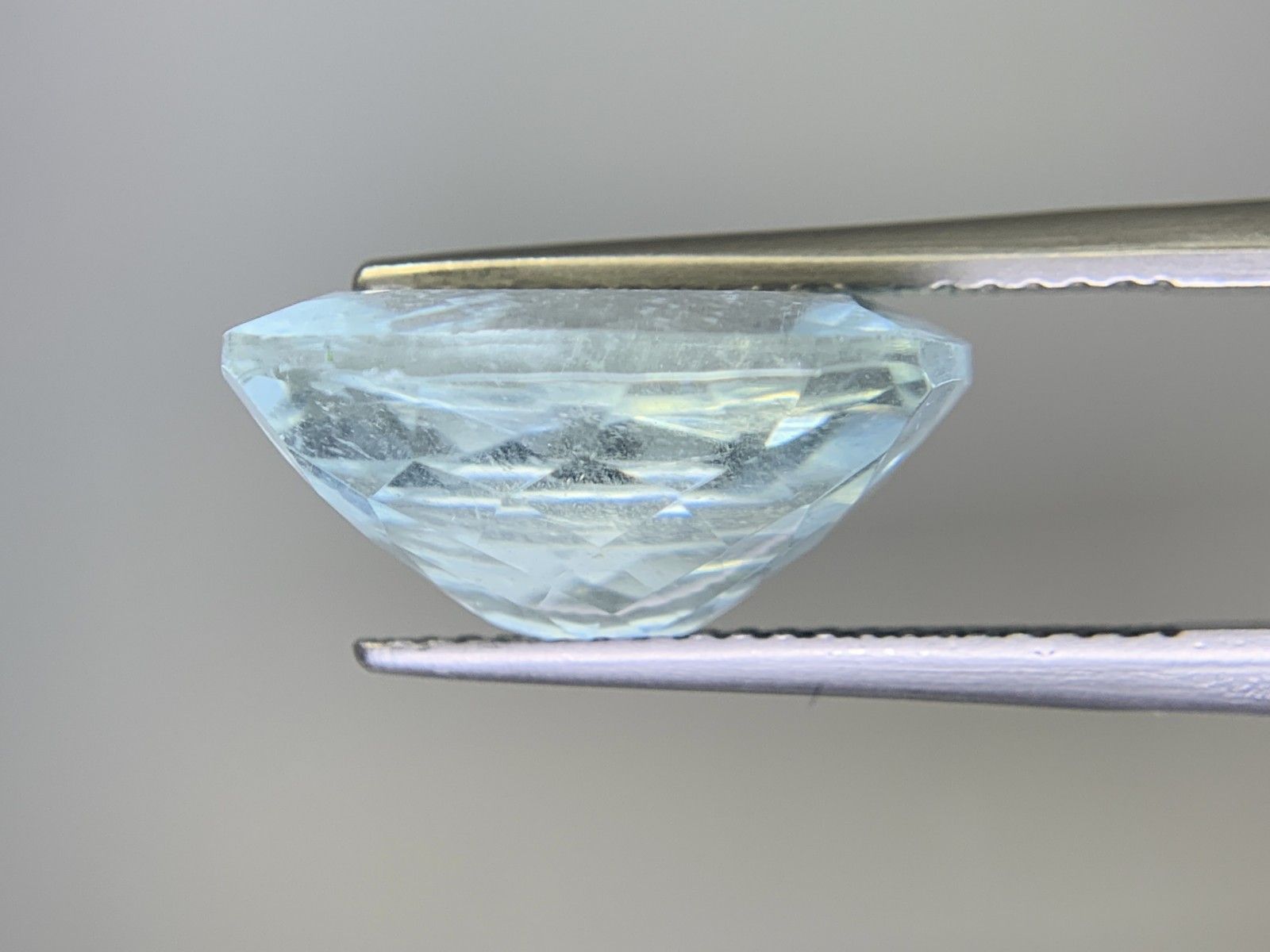 縦15.31㎜×横12.40㎜×高さ7.43㎜ ルース