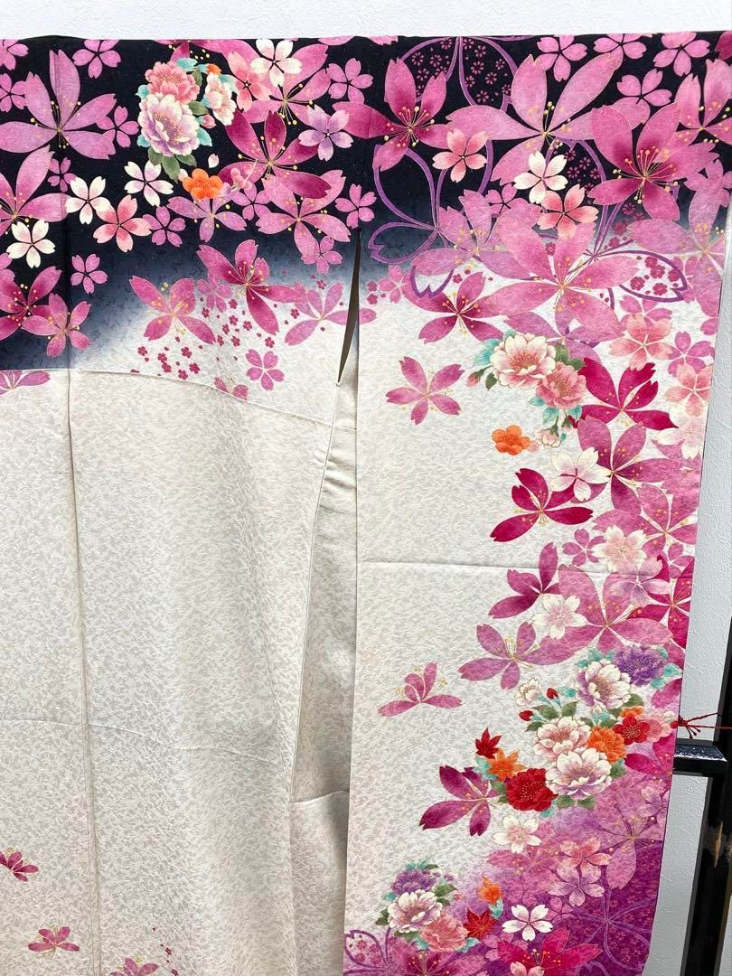 振袖 豪華 銀通し 刺繍 金彩 紋意匠 身丈162cm 撥水加工済 - メルカリ