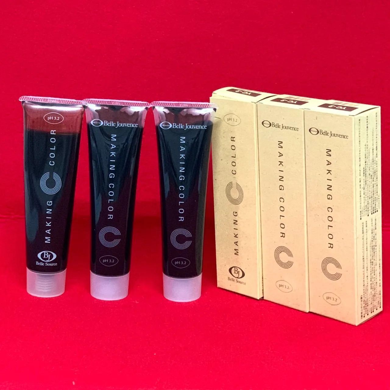 YC 人気 2 3本 新品未使用品 ベルジュバンスカラー剤YC-2 2本とPE-2 3