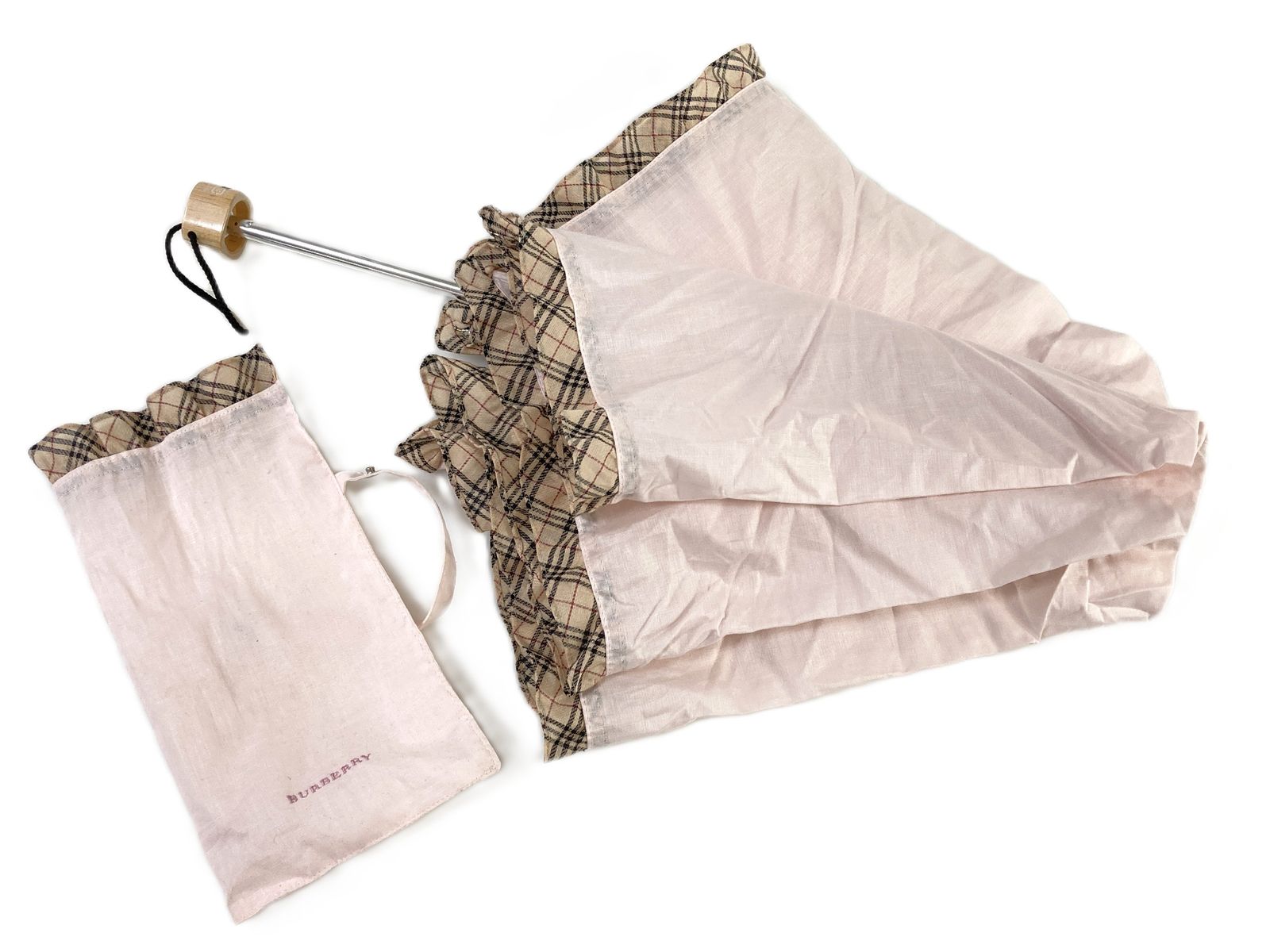 バーバリー BURBERRY