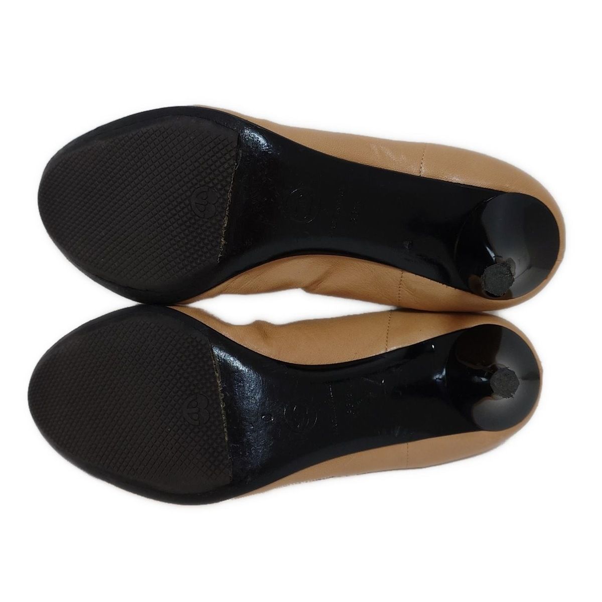 CHANEL(シャネル) パンプス 38 1/2 レディース - ライトブラウン×黒  