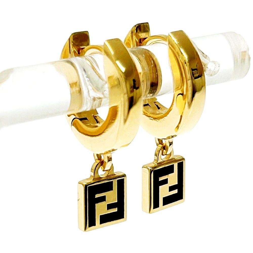FENDI - FENDI ピアスの通販 by d.d.demi's shop｜フェンディ
