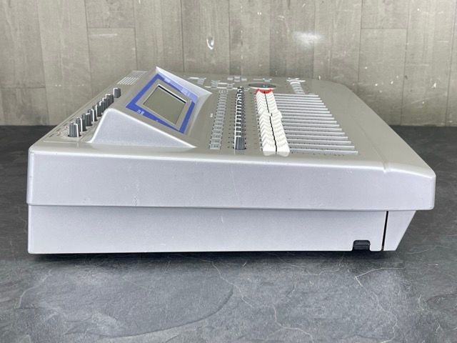 KORG D1600 デジタルレコーディングスタジオ 【中古】楽器機材 通電OK