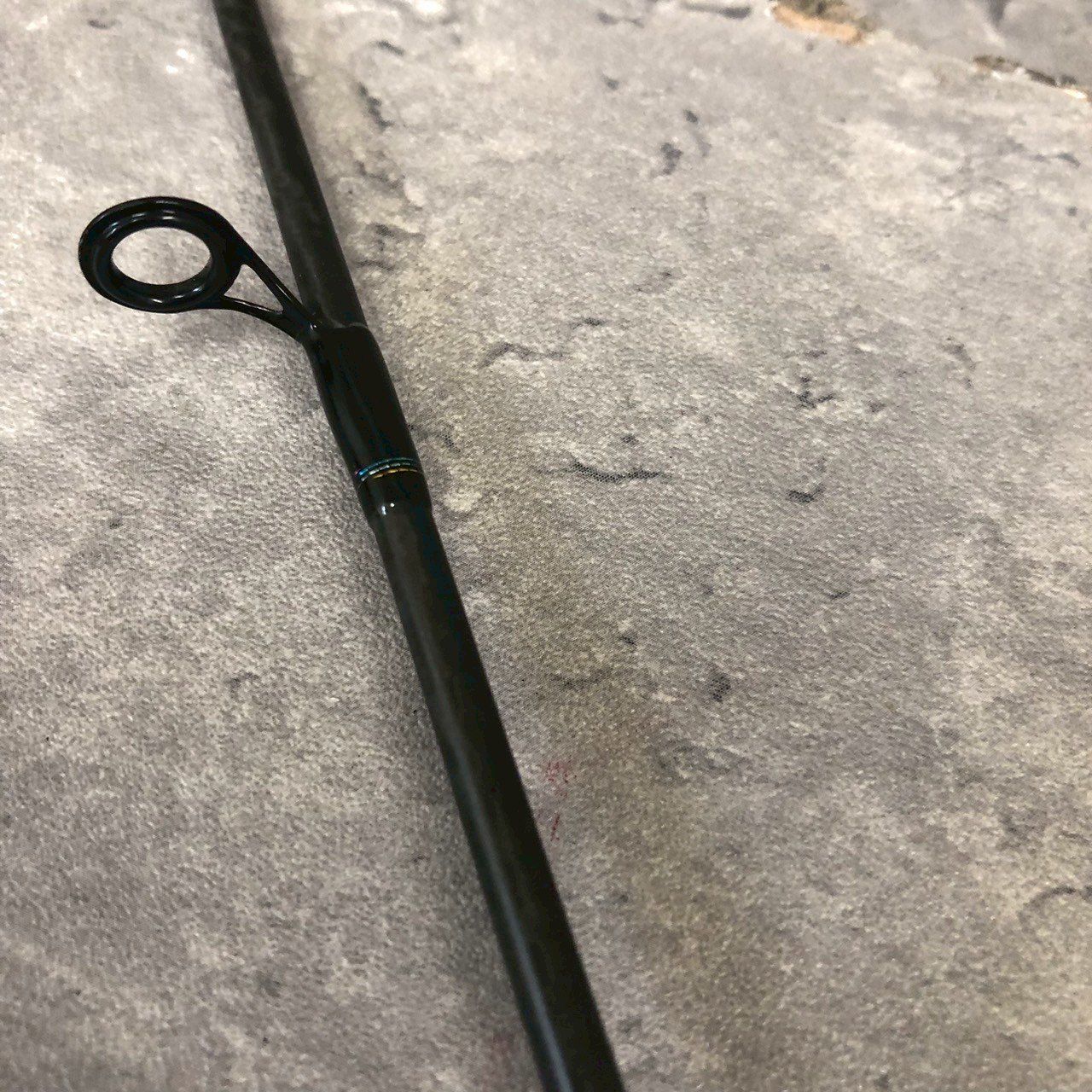 トラスティック