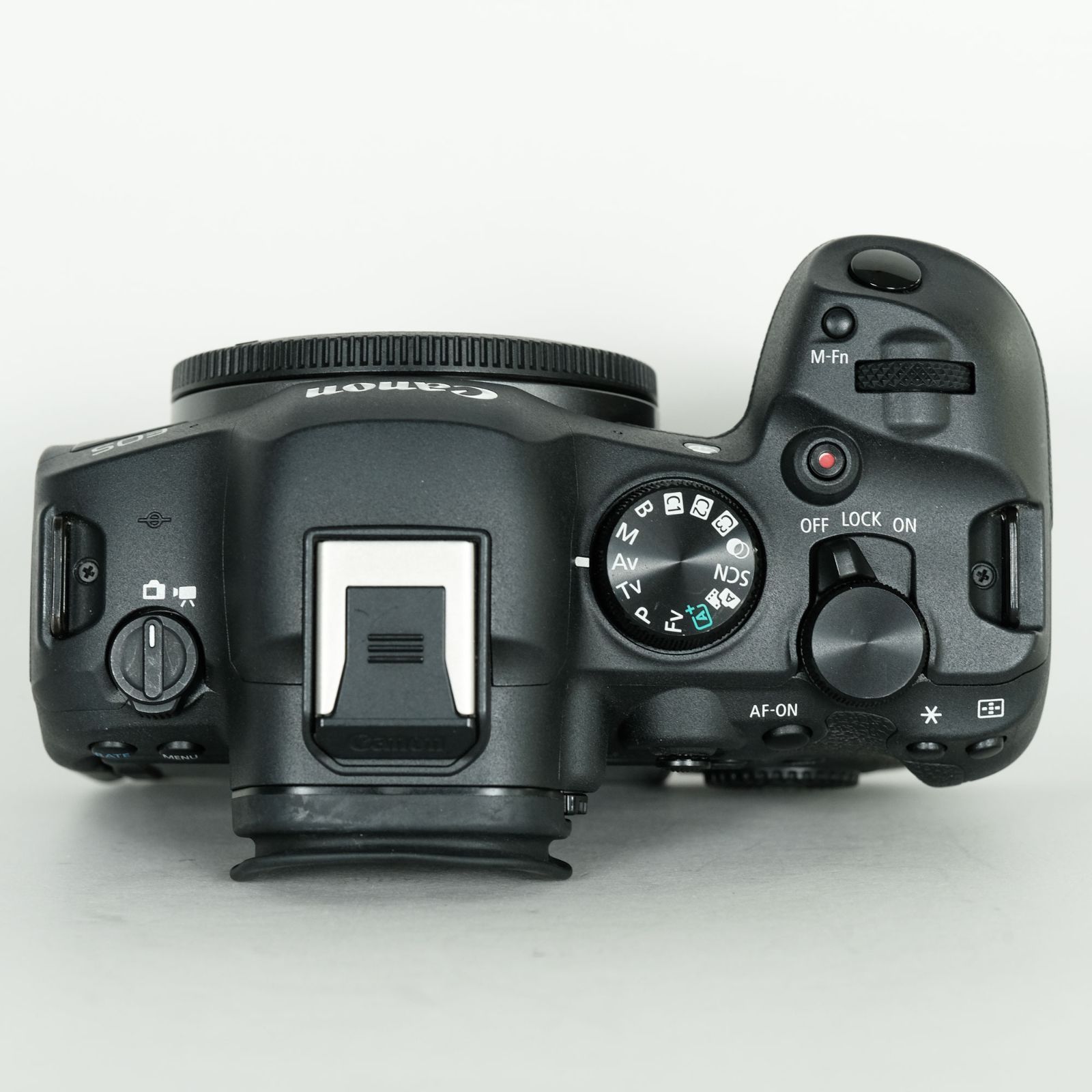 【美品】Canon EOS R6 ボディ（純正バッテリー２個） 美品】Canon EOS R6 ボディ（純正バッテリー2個） 良品