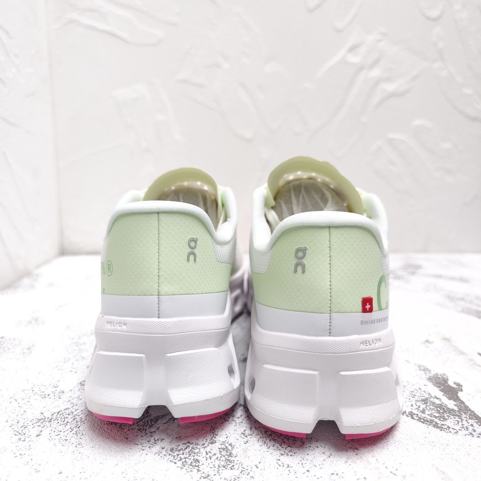 【中古美品】on ランニングシューズ（Cloudmonster／26cm） 楽天市場】オン On レディース ランニングシューズ クラウド