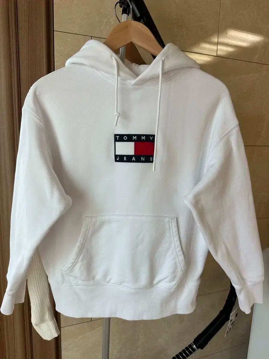Tommy Hilfiger トミーヒルフィガー フード付きTシャツ