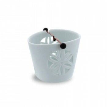 日本香堂 白磁 雪透かし 巻香立 79165