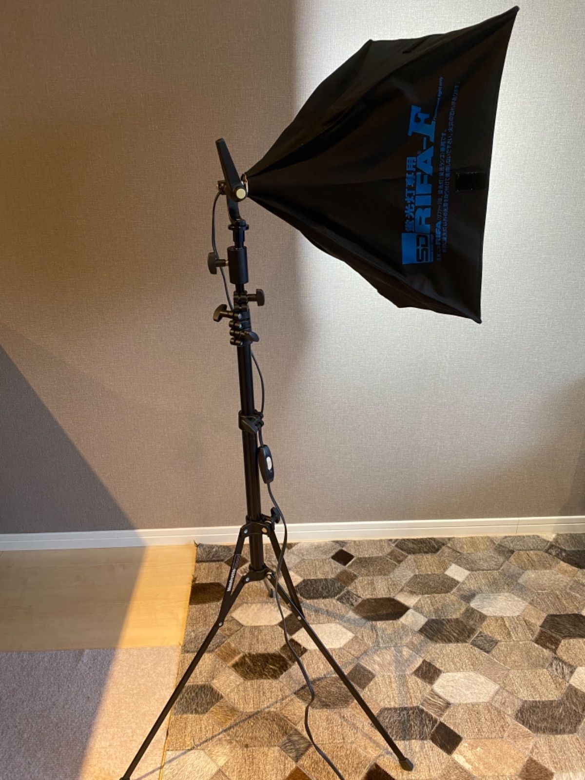Manfrotte 001JB & RIFA-F 40×40 ライトスタンド RIFA-F40×40cmコンパクトスタンド＋ライトブーム付セット | SDweb