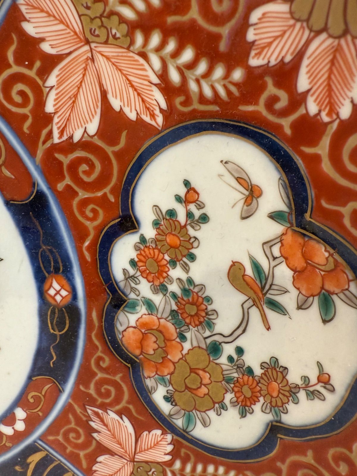 伊万里焼色絵大皿