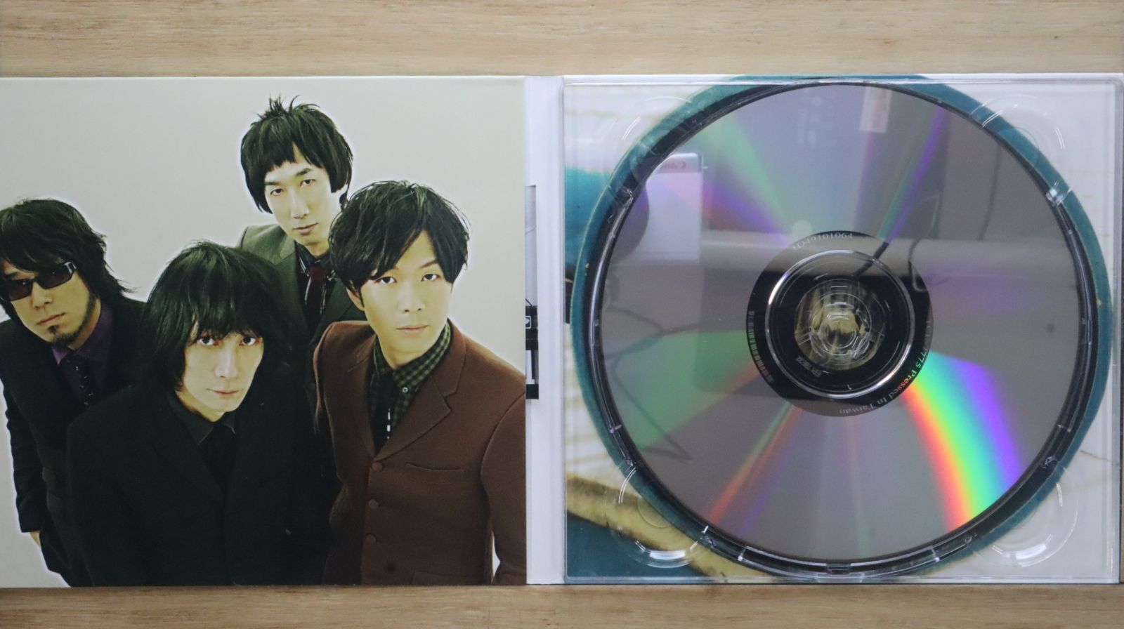 輸入盤CD LEE HI / SEOULITE ポラロイドカード2枚付き 国内盤CD☆/Mild Julian One□ KALEIDOSCOPE 【DPCD180