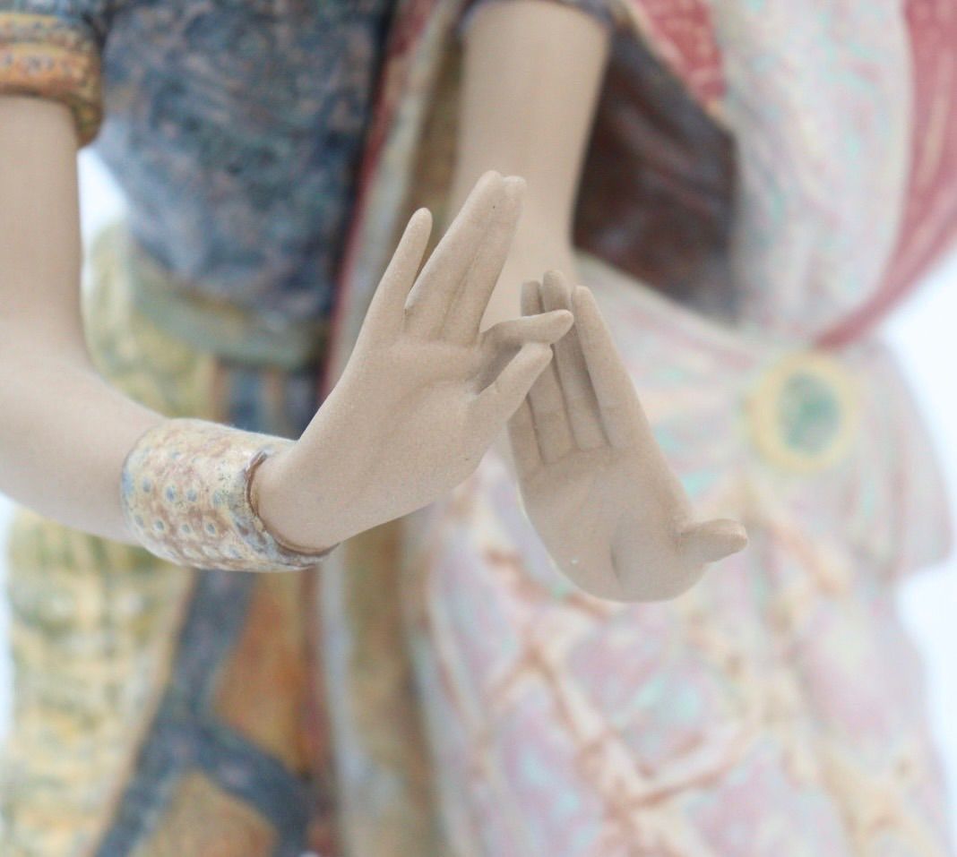 リヤドロ LLADRO タイの踊り子 Thai Dancers フィギュリン 陶器人形 置物 WWW_IBETON_RU