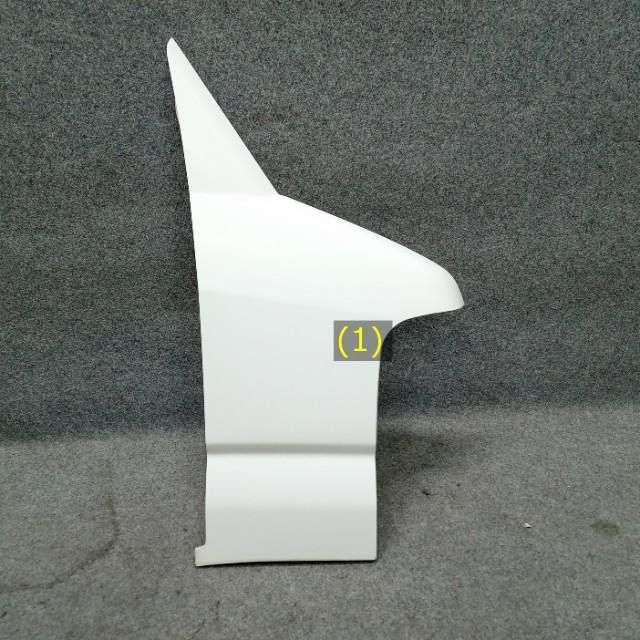 三菱 ミニキャブ U62T U61T U61V U62V クリッパー 右フェンダー 右コーナーパネル MR586974 白 W74 101956