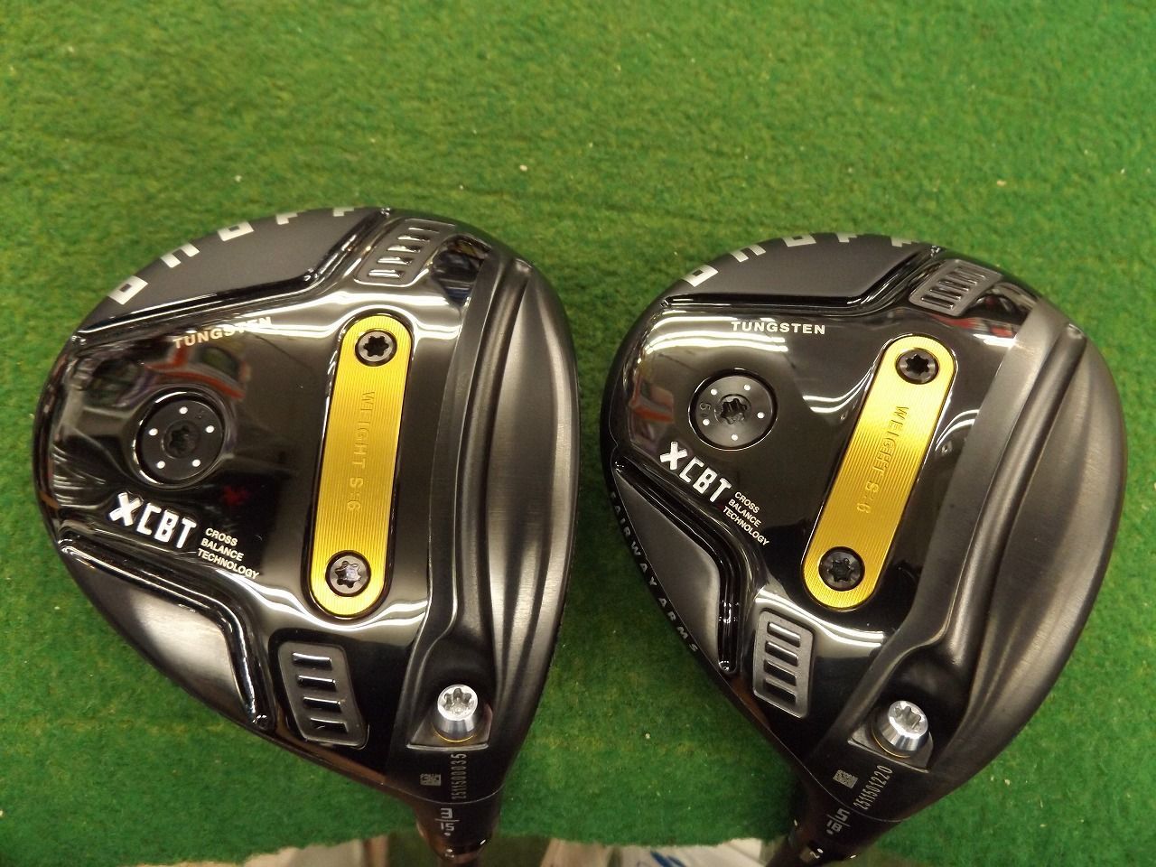 2527 ONOFF FAIRWAY ARMS KURO 2026 3W 5W 純正カーボン S カバー有 セット グローブライド オノフ クロ フェアウェイウッド ゴルフクラブ .2522