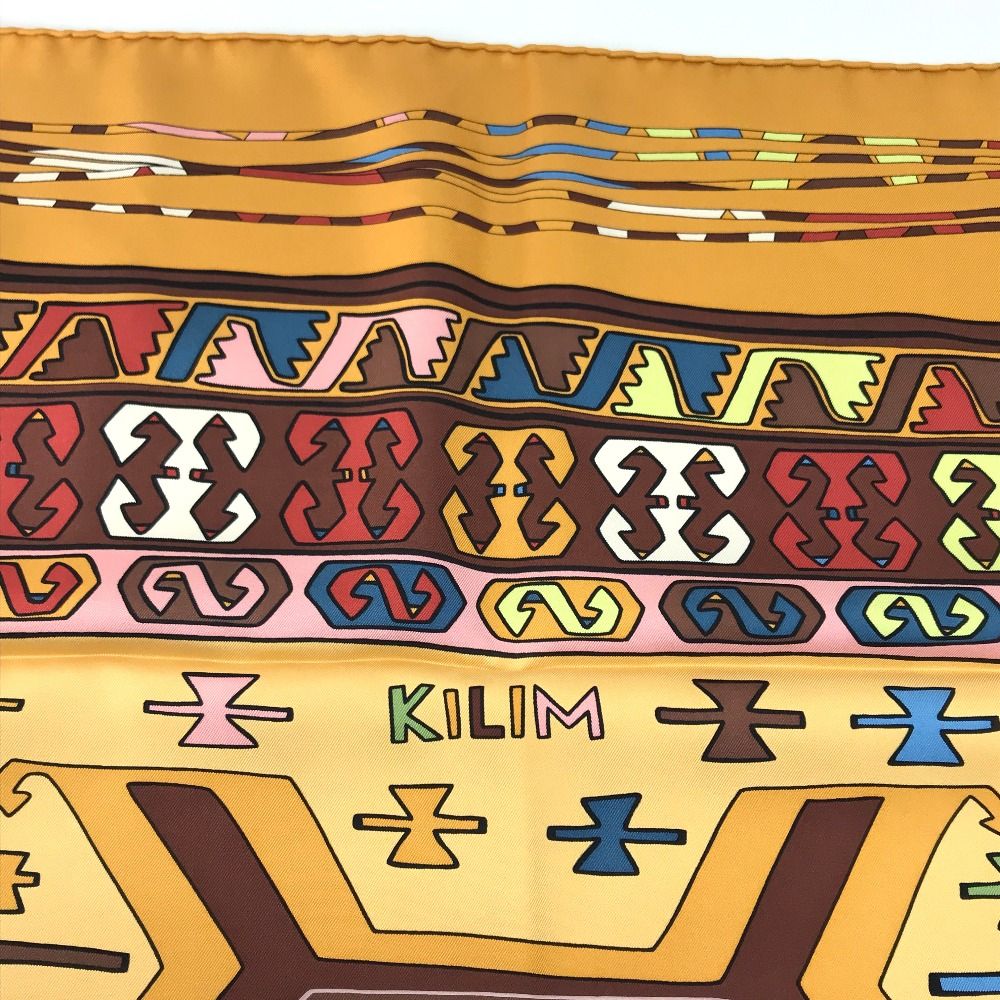 エルメス　スカーフ 90cm 「キリム」柄 HERMES 未使用品 エルメス タグ付き カレ90 KILIM キリム