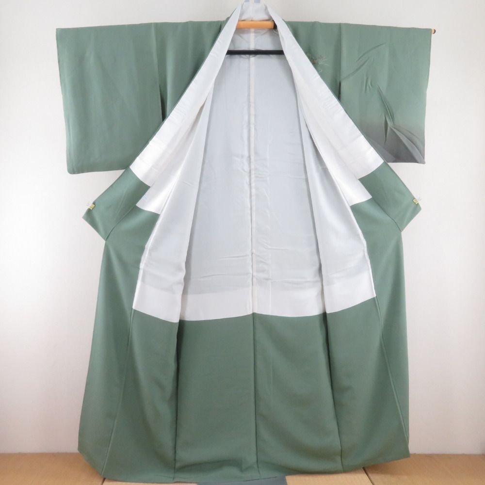 訪問着 刺繍 ぼかしに花文様 緑色 茶色 袷 広衿 正絹 一つ紋 五三桐文