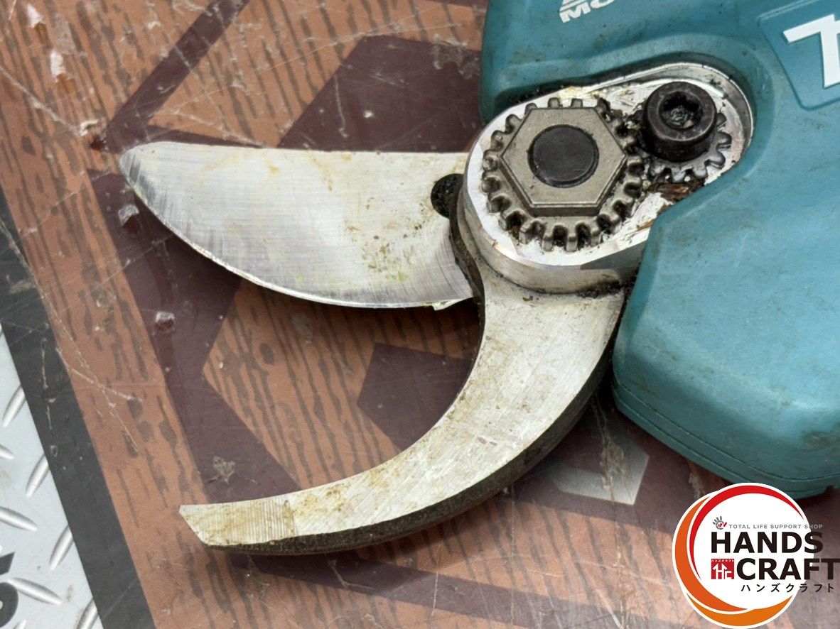 引き取り限定】【中古品】マキタ makita GA7061 ディスクグラインダ 単