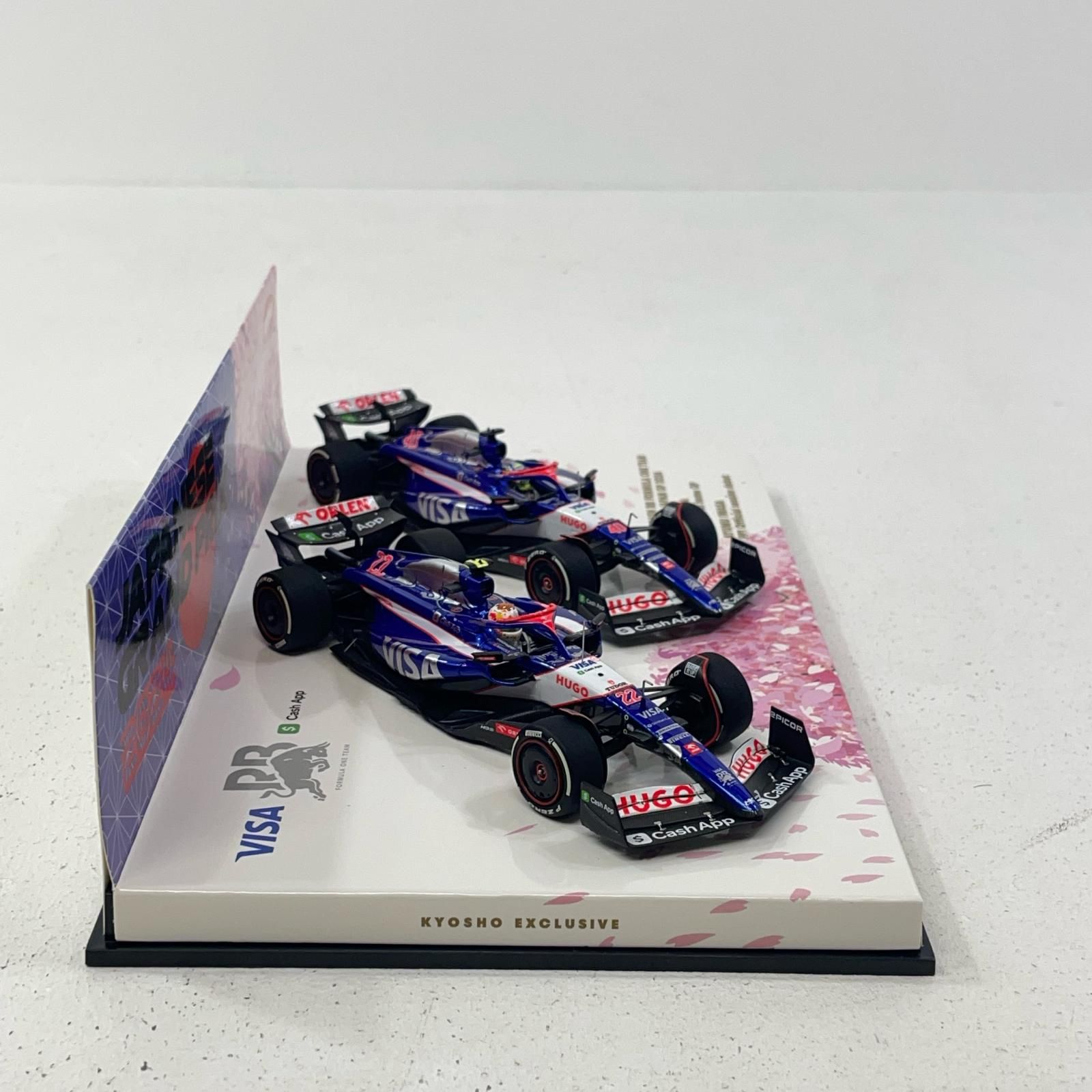 【尾張小牧店】 中古 MINICHAMPS 1/43 ビザ キャッシュ RB F1 チーム VCARB 01 角田裕毅 & 岩佐歩夢 日本GP 2024 【727】 尾張小牧店】 中古 MINICHAMPS 1/43 ビザ キャッシュ RB F1