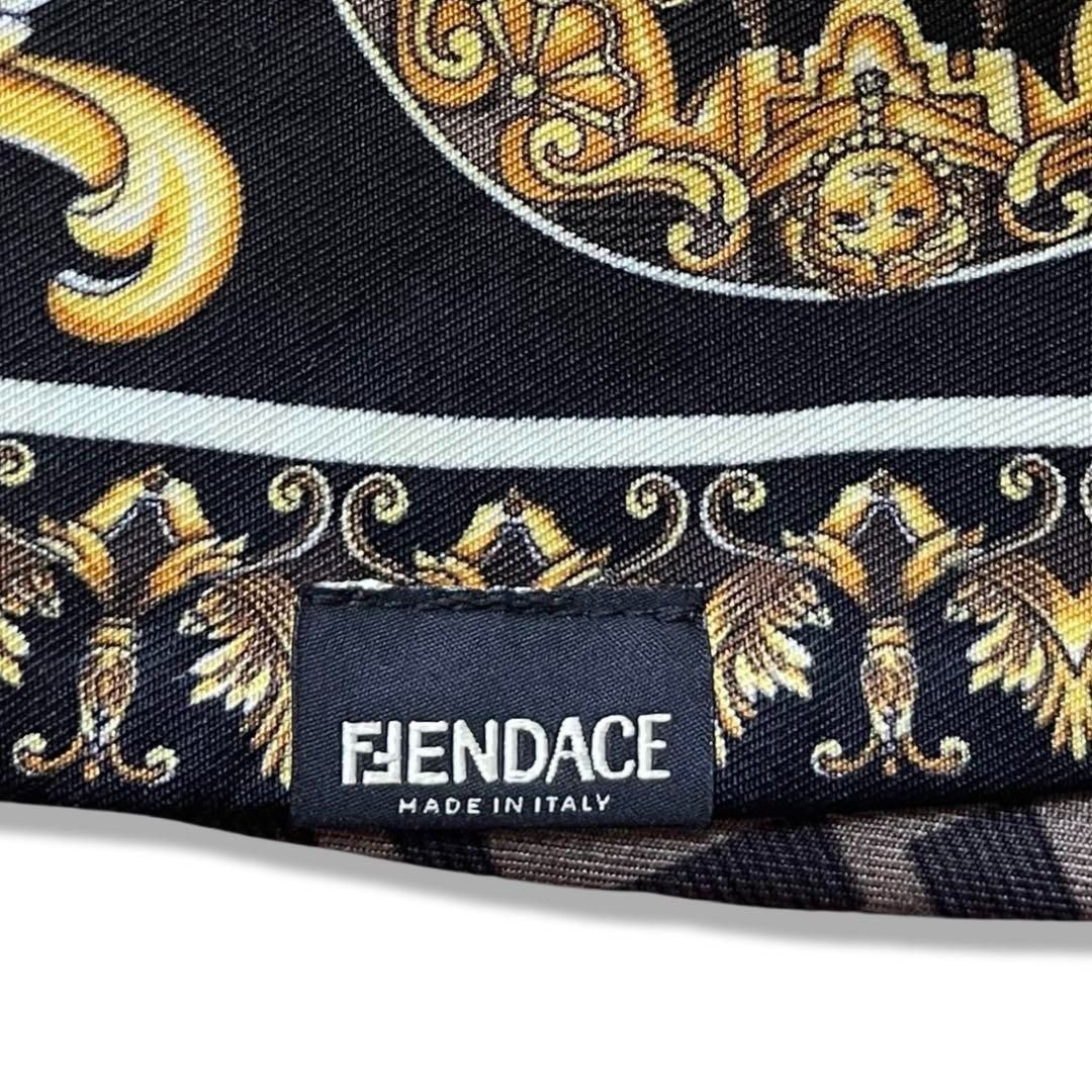 一点物 美品 フェンダーチェ FENDI Versace リバーシブル ハット 