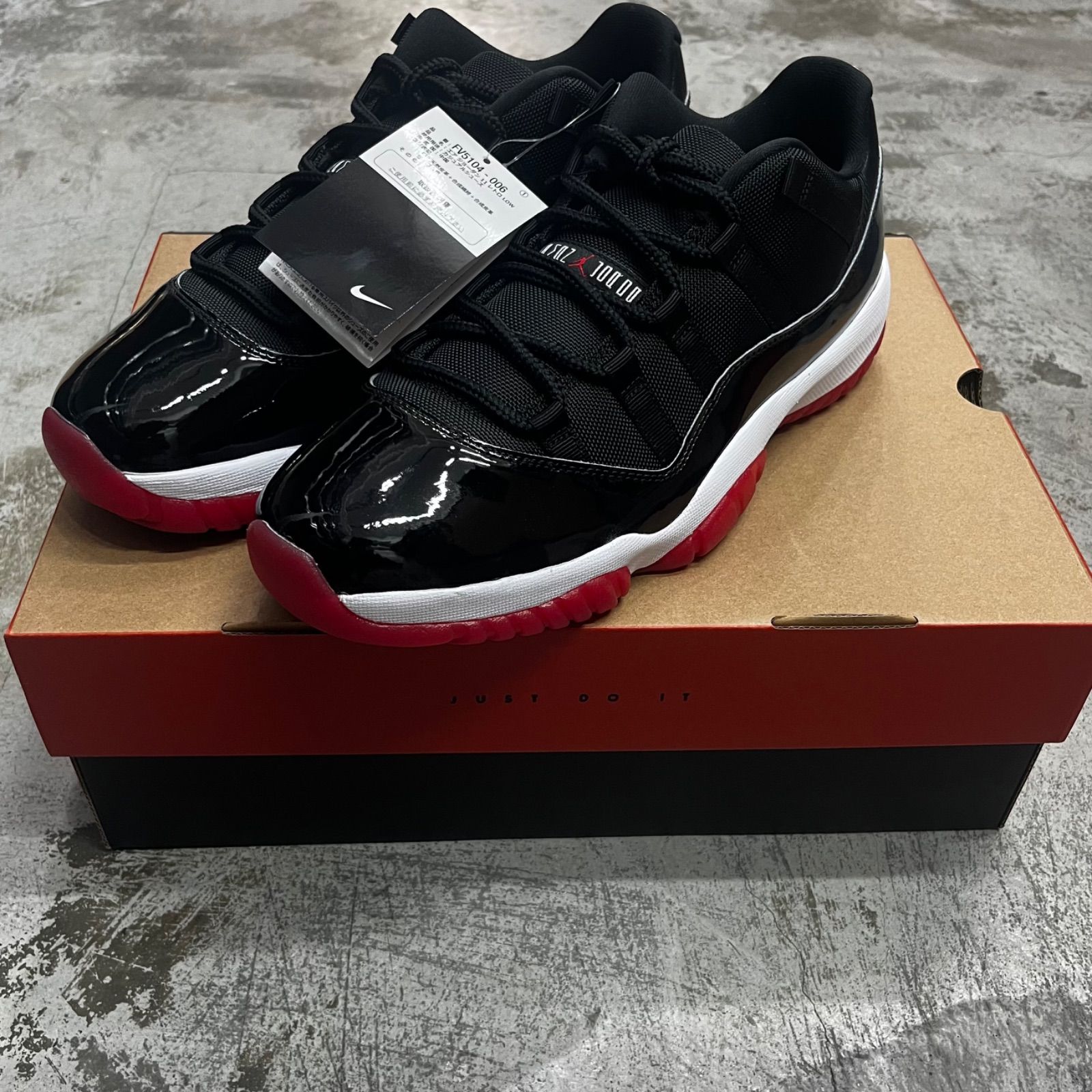 未使用品 NIKE Air Jordan 11 Retro Low 