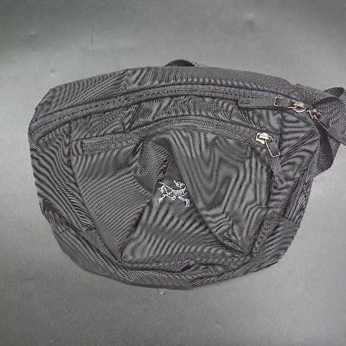 Θ ARC TERYX アークテリクス マンティス1ウエストパック ブラック系 メンズ E 1507250006299