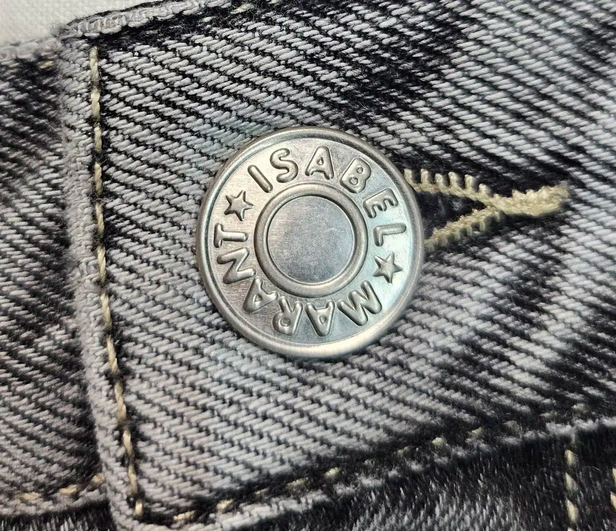 ISABEL MARANT デニムパンツ グレー 2305225E0006 Isabel Marant（デニム/ジーンズ ・ グレー/灰色系）のフリマ