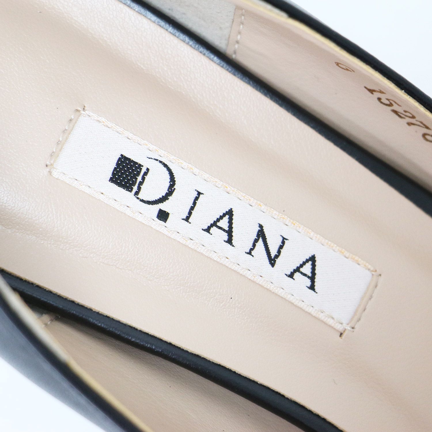 DIANA ダイアナ パンプス ブラック 黒 サイズ:23.0cm / レザー
