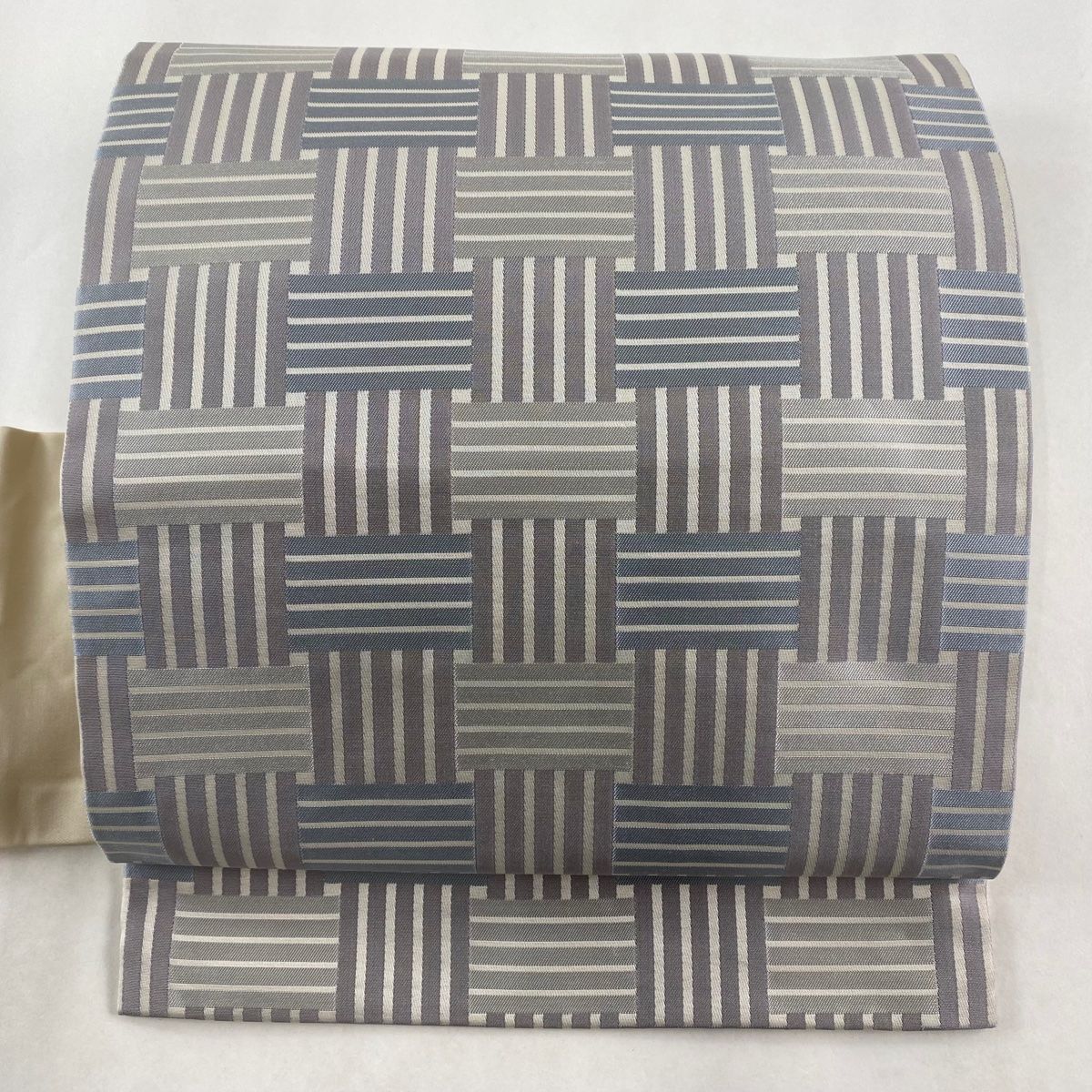名古屋帯 秀品 縞 幾何学模様 クリーム 正絹