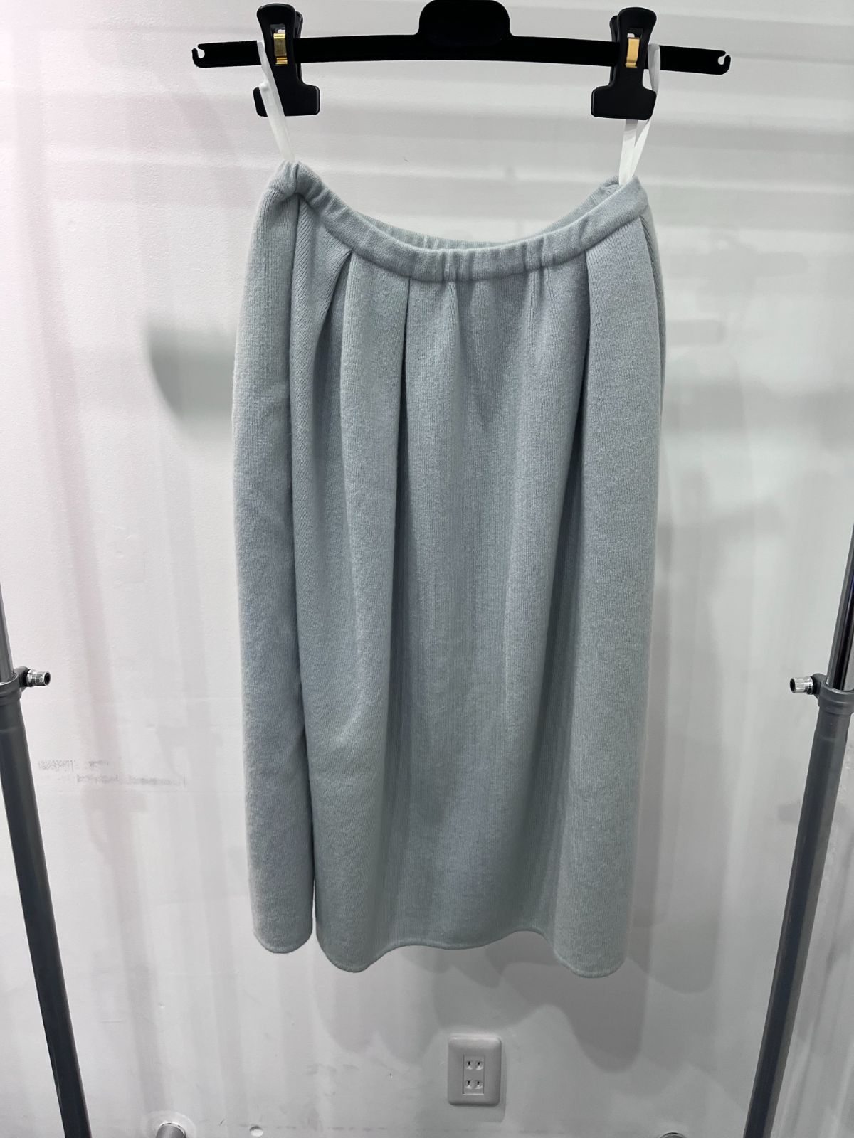 FOXEY カシミヤ イージースカート ペールブルー D25071200