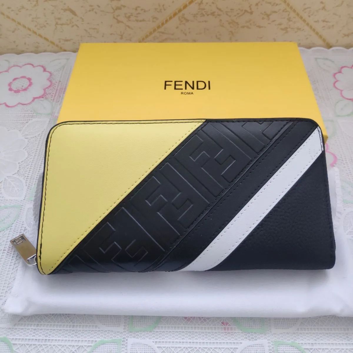 大人気美品！フェンディ/FENDI 長財布 ジップラウンドウォレット メンズ☆ 財布 新品未使用 - メルカリ