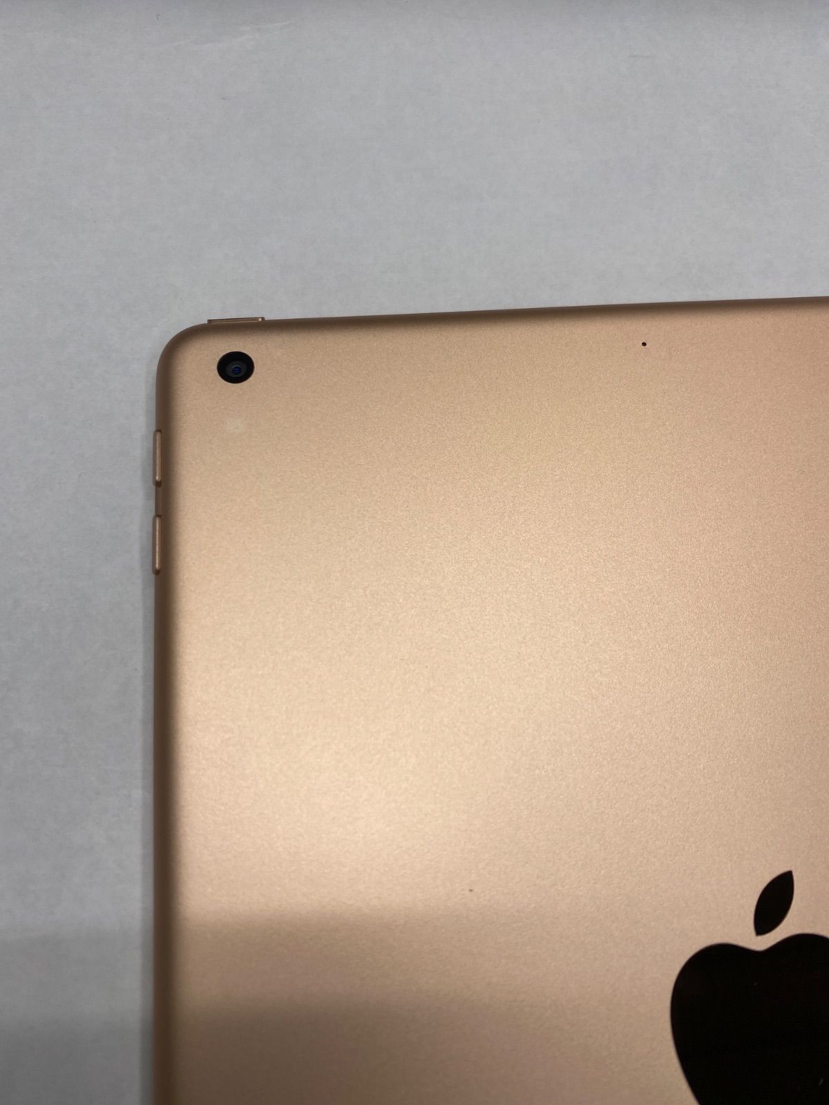 iPad 第6世代 32GB Wi-Fiモデル バッテリー92％ A1893 純正充電器付き