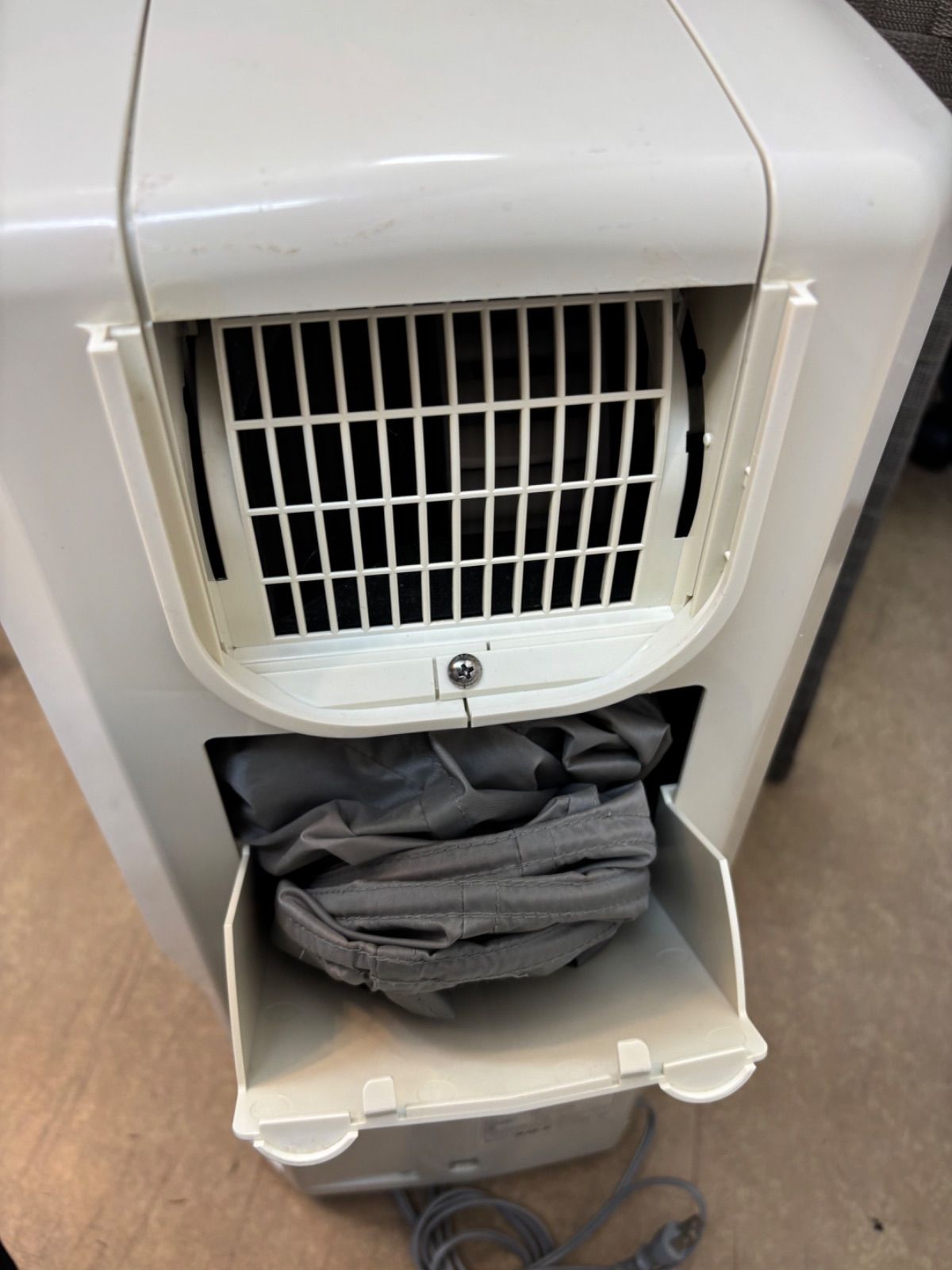 コロナ 除湿機 クーラー コロナ 冷風 衣類乾燥除湿機 どこでもクーラー