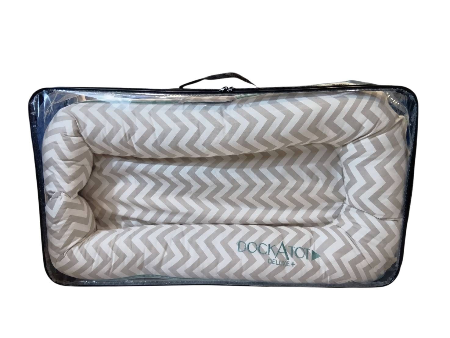 DockATot DELUXE 生後0～8ヶ月用 バッグ型ビニール製パッケージ トートバッグ付き