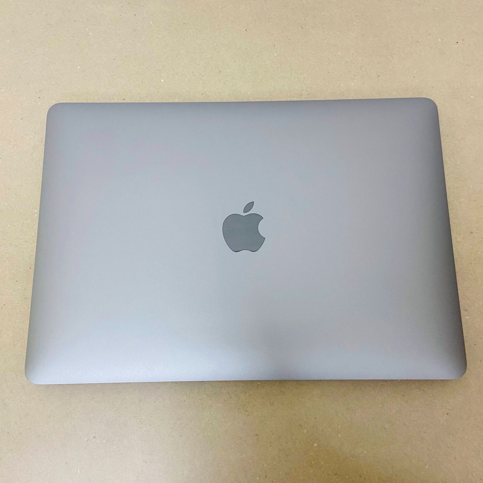 美品 バッテリー最大容量100% MacBook Air M1 2020 8GB SSD 512GB 充