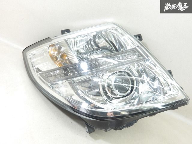 低価，正規品 純正 E51 エルグランド 後期 HID ヘッドライト 右 AFS付 即納