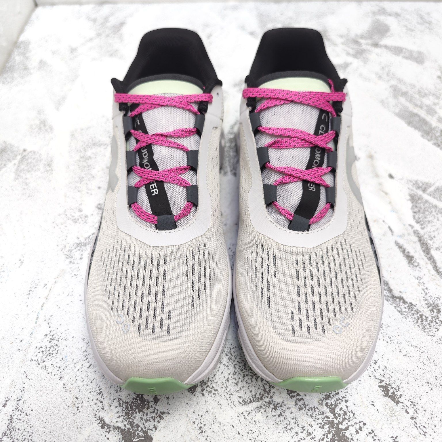 【emmi×On】Cloudmonster スニーカー　ピンク　コラボ　新品 emmi×On】Cloudmonster（スニーカー）｜ON（オン