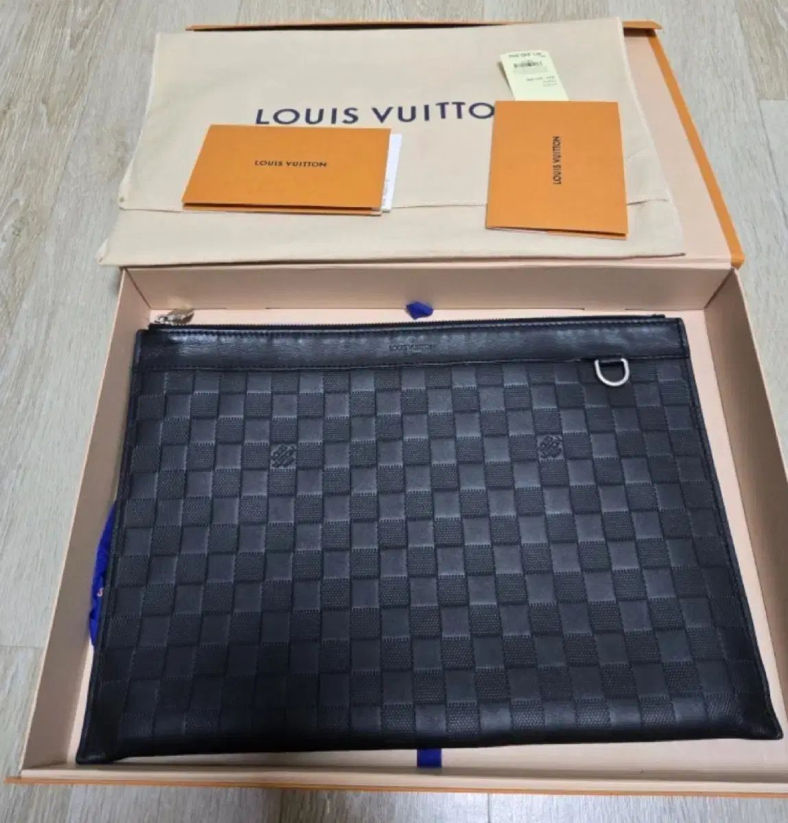 【雷市場（ポンジャン）商品韓国直送】 Louis Vuitton(ルイヴィトン) クラッチ