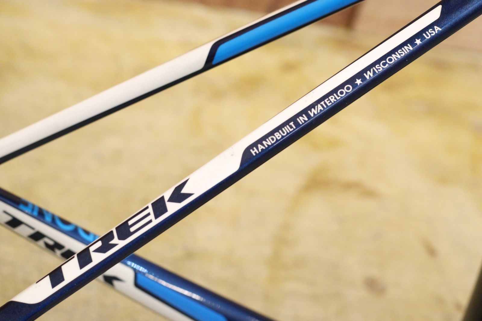 爆買い，2025 トレック TREK マドン MADONE6.9 SSL 54サイズH1