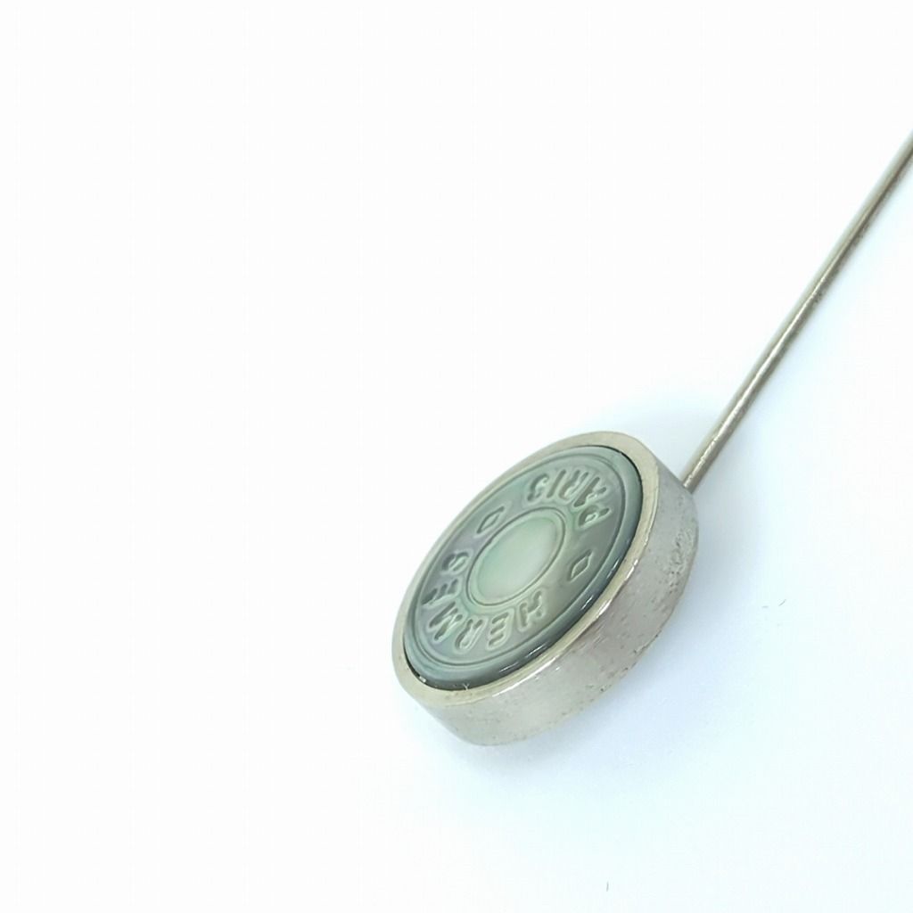 ❤未使用品❤カヴァリエピンブローチ アイボリーxシルバー金具