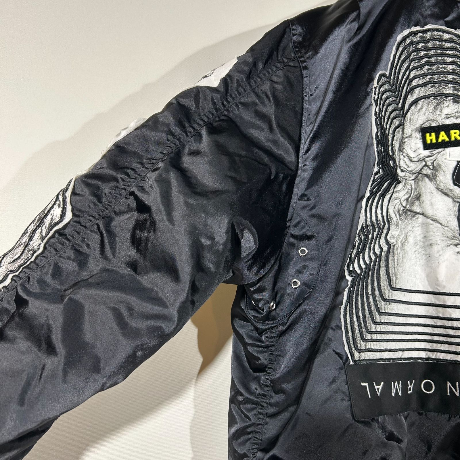 緊急値下げ‼　DIESEL Dグラフィック J-TAMIE MA-1 ジャケット Drowsy様専用DIESEL Dグラフィック J-TAMIE MA-1 - メルカリ