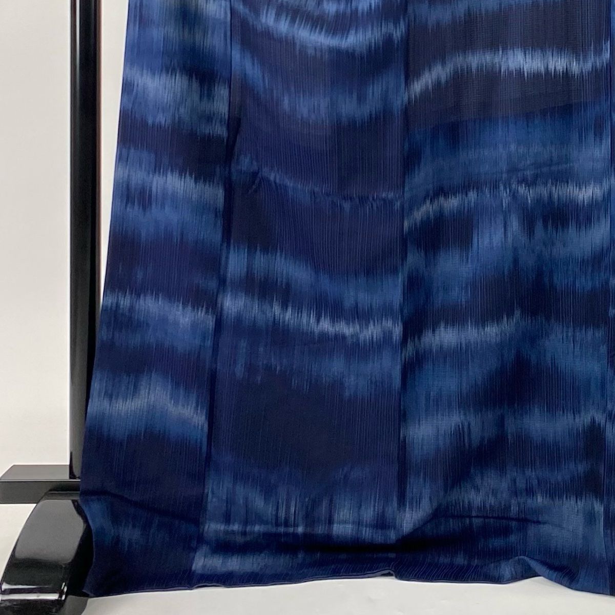 小紋 身丈172.5cm 裄丈68cm L 袷 縞 幾何学模様 藍色 正絹 名品 【中古  