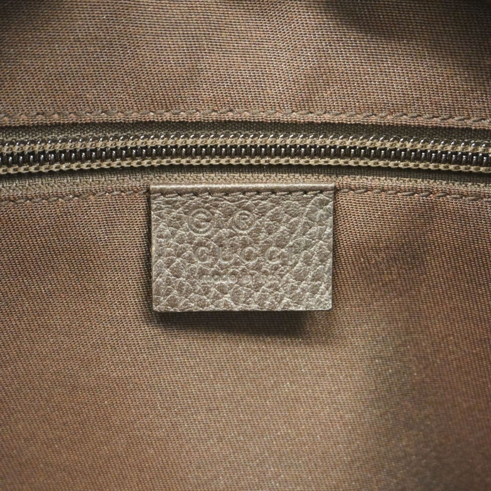 Gucci グッチ