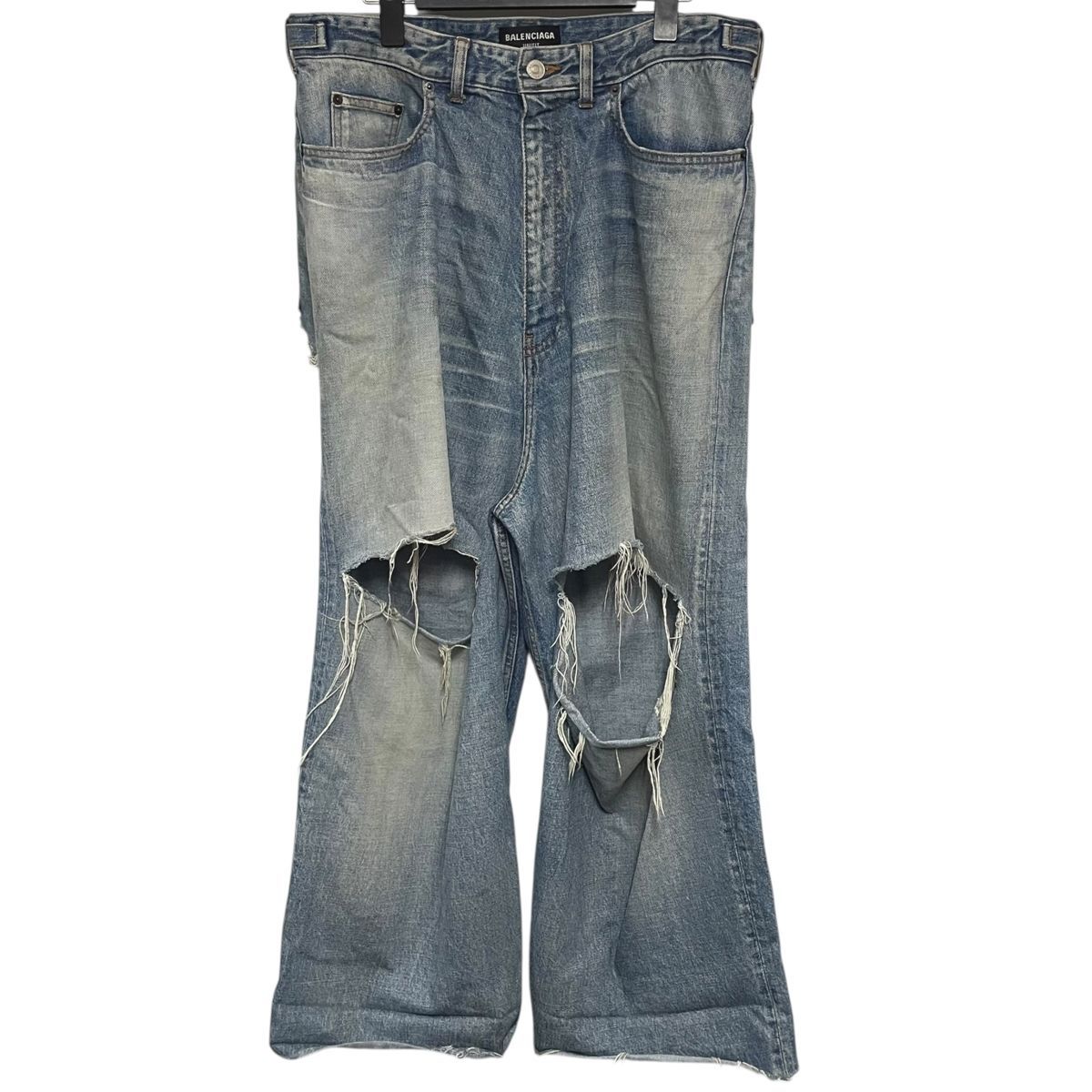 balenciaga 21ss デストロイデニム BALENCIAGA - BALENCIAGA DISTRESSED WIDE LEG JEANS XSの通販
