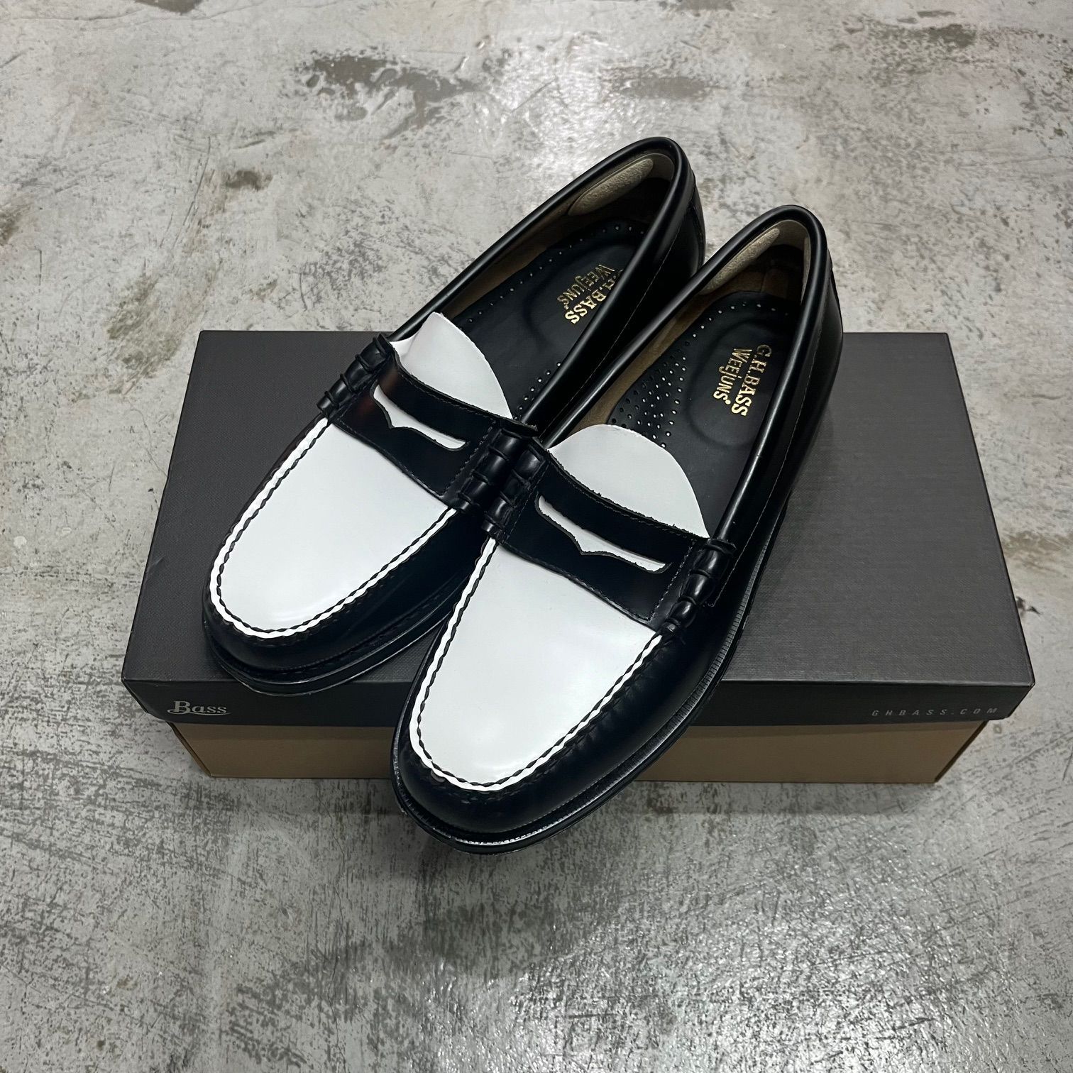 G.H.Bass ジーエイチバス ローファー LARSON / BLACK & WHITE (LEATHER 