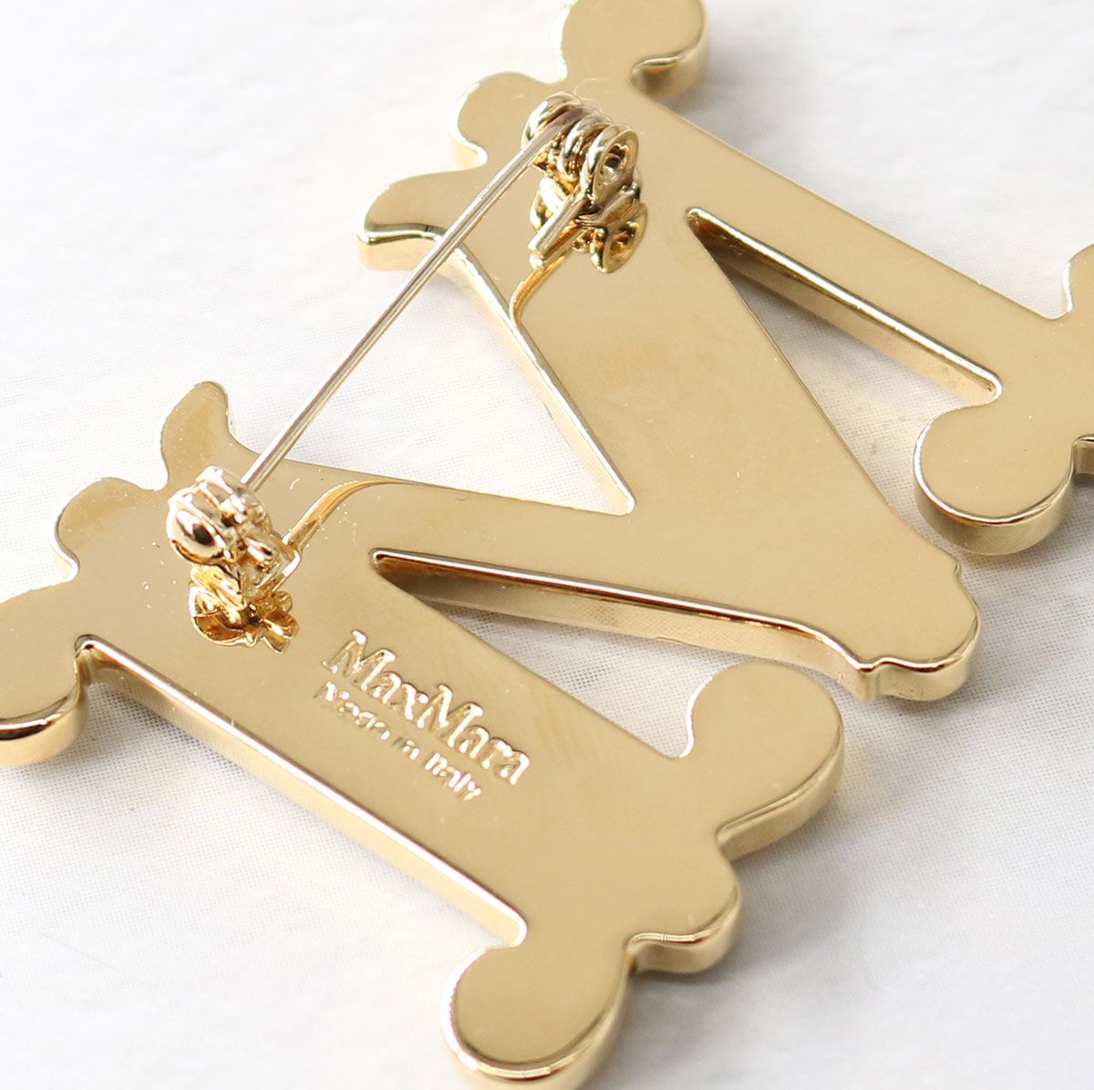 MaxMara/マックスマーラ Mロゴブローチ(クリスタル) MAX MARA ☆ M