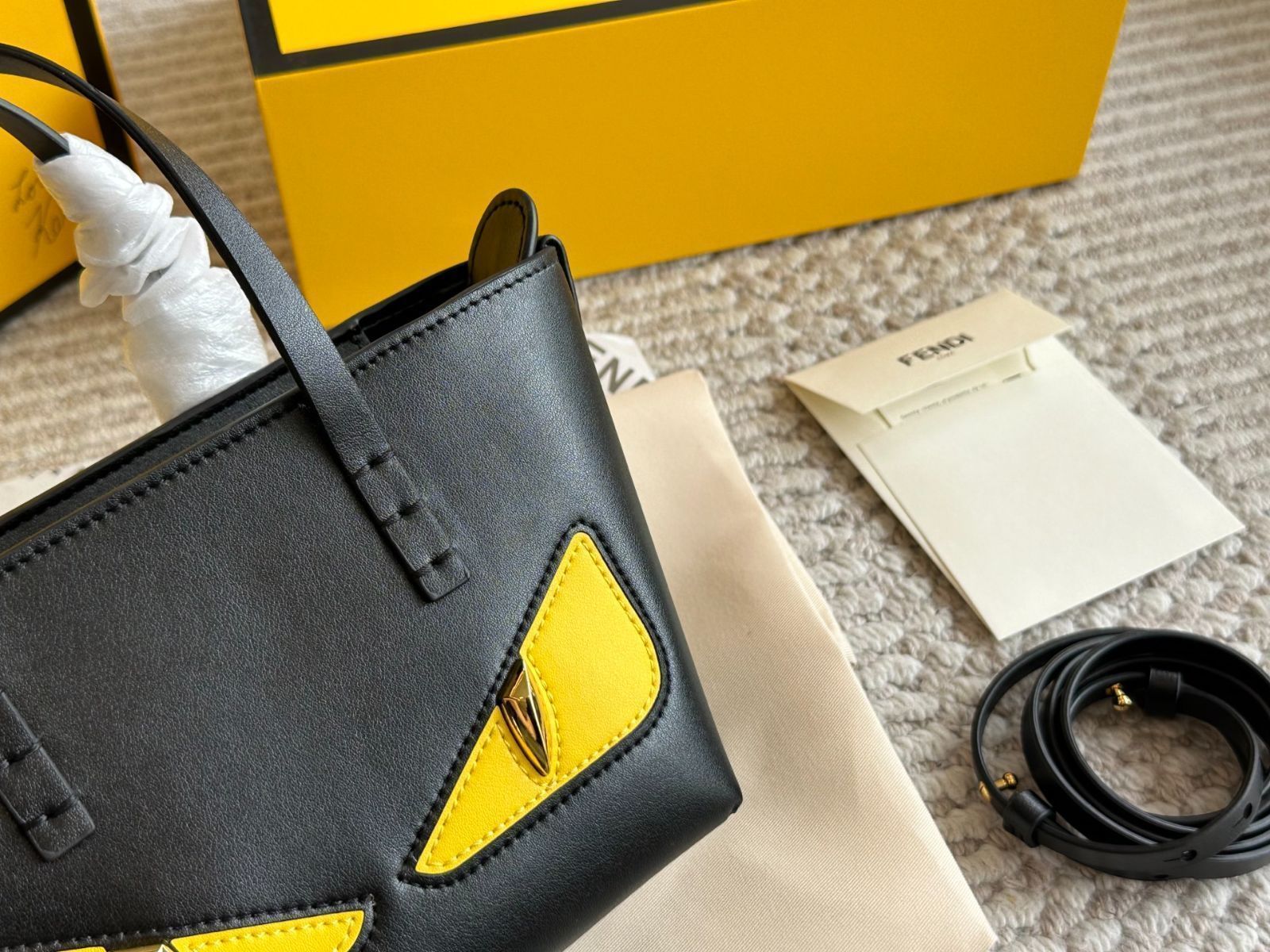 FENDI モンスタートートバッグ FENDI フェンディ モンスター バグズ トートバッグ ハンドバッグ