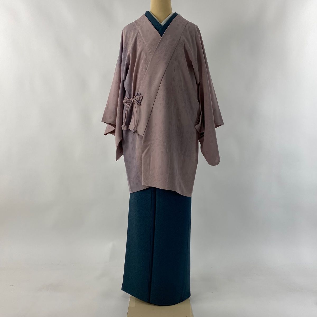 道中着 身丈87.5cm 裄丈65.5cm M 和装コート 着物衿 花唐草 地紋 薄紫 正絹 秀品