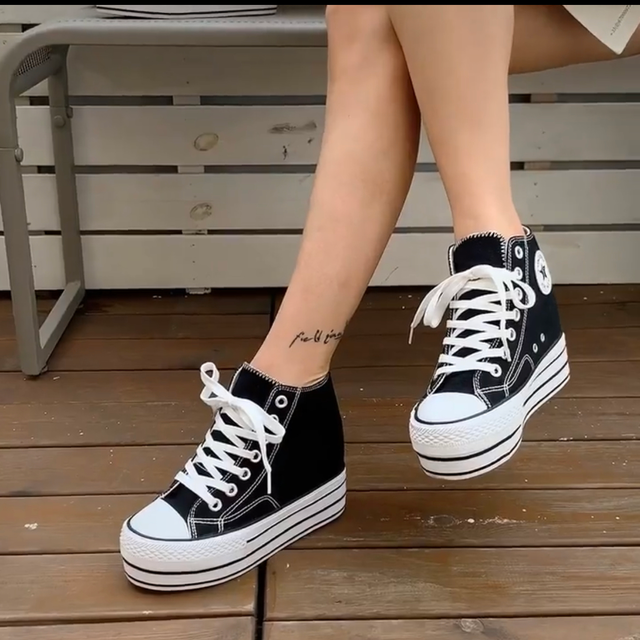 メルカリshops スニーカー ヒール9cm 厚底 レディース 可愛い 美脚 脚長 キャンバス