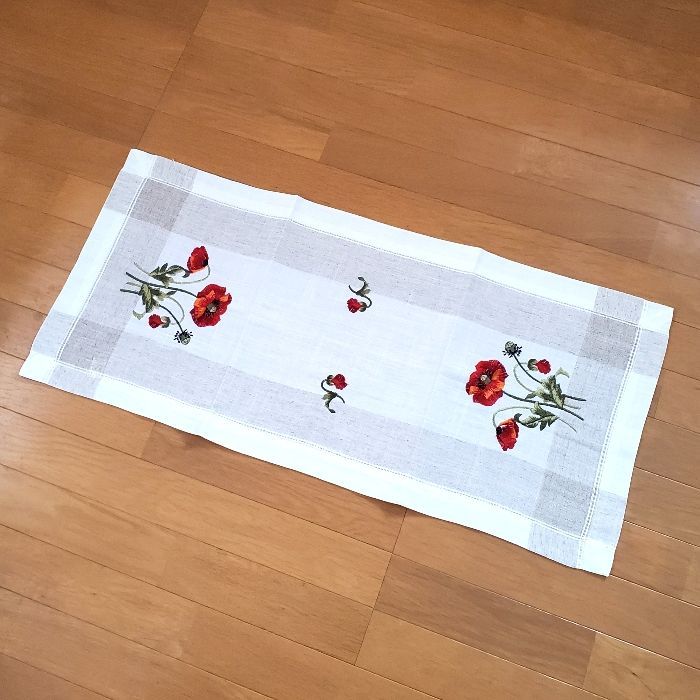 エストニア輸入 テーブルクロス 約40×88cm アネモネ 花柄 刺繍 リネン